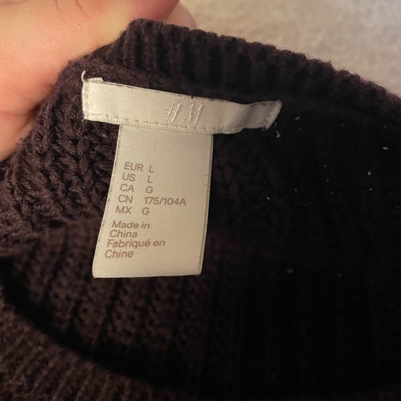 Burgundy Sweater - Large - Picture 3 of 4